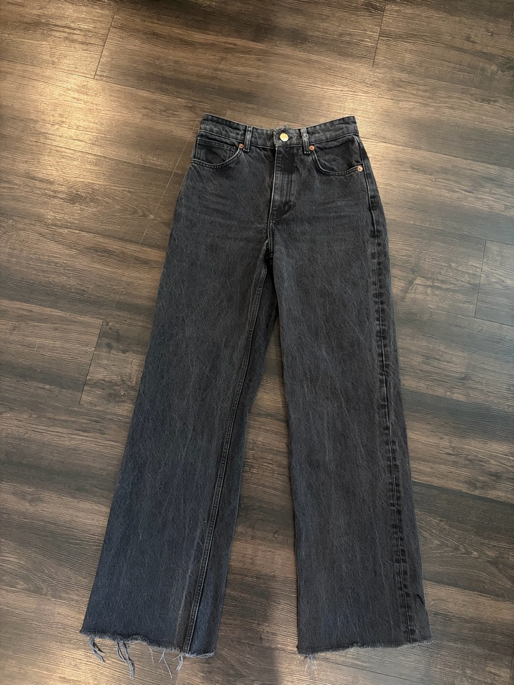 Women’s High-Rise Wide Leg Jeans